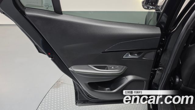 Peugeot 2008 2022 — photo 15