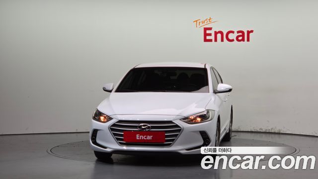 Hyundai AVANTE 2017 — photo 3