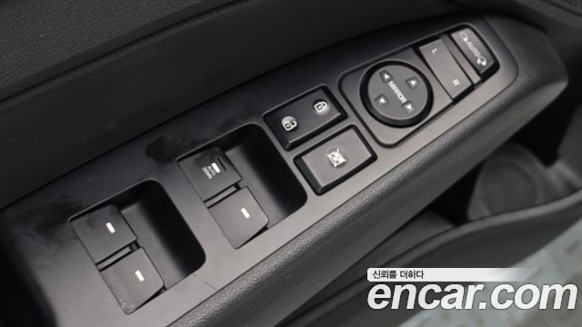 Hyundai AVANTE 2017 — photo 15