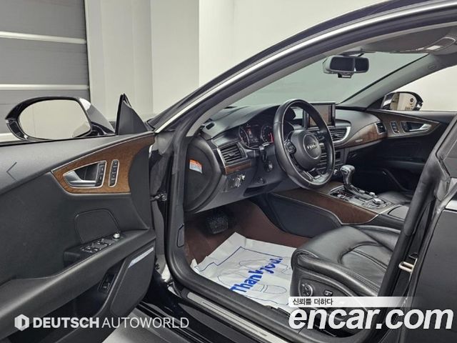 Audi A7 2012 — photo 11