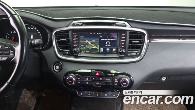 Kia Sorento 2016 — photo 12