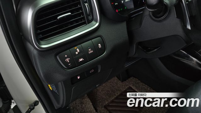 Kia Sorento 2016 — photo 17