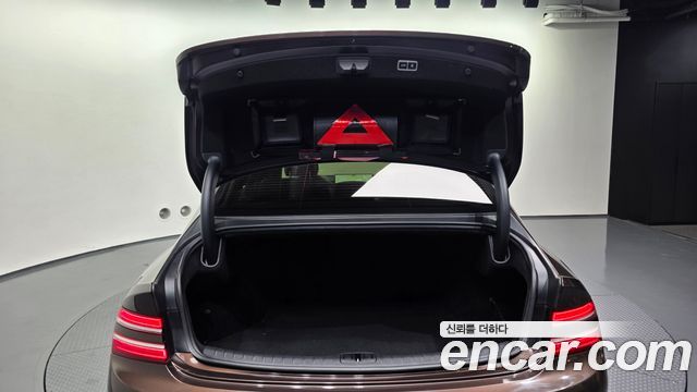 Genesis G80 2021 — photo 26