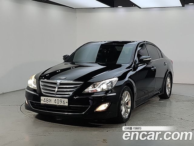 Hyundai Genesis 2013 — photo 1