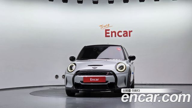 Mini Cooper 2022 — photo 3