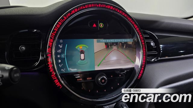 Mini Cooper 2022 — photo 21