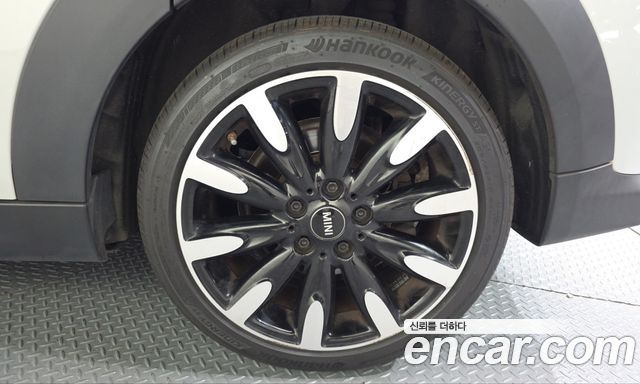 Mini Cooper 2022 — photo 7