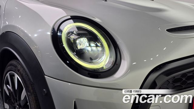 Mini Cooper 2022 — photo 8