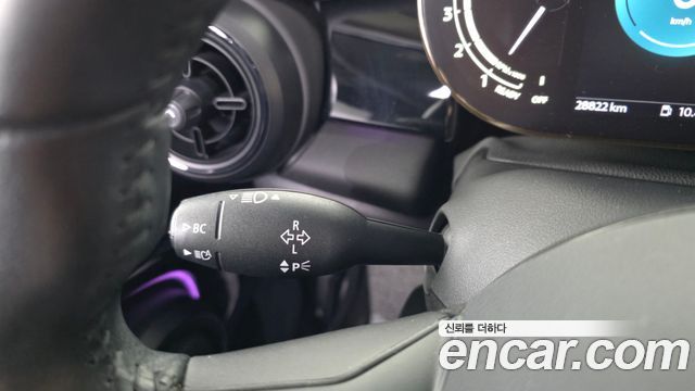 Mini Cooper 2022 — photo 36