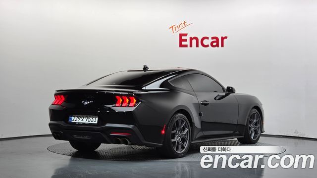 Ford Mustang 2024 — photo 2