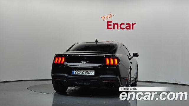 Ford Mustang 2024 — photo 4