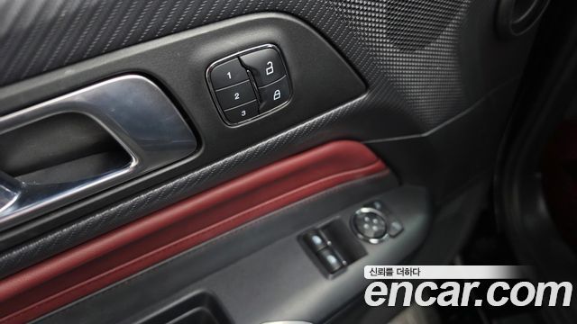 Ford Mustang 2024 — photo 26