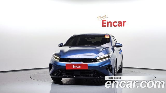 Kia K3 2023 — photo 3