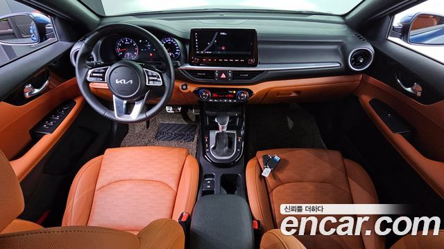 Kia K3 2023 — photo 10