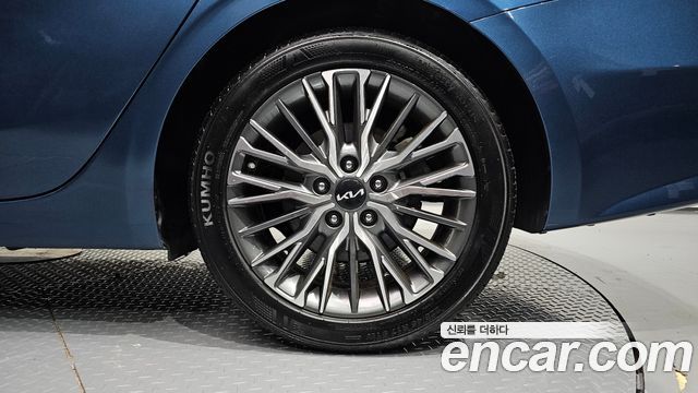 Kia K3 2023 — photo 7