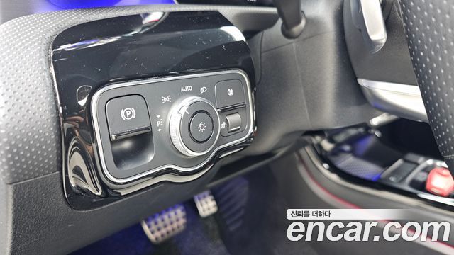 Mercedes-Benz CLA-Class 2020 — photo 26