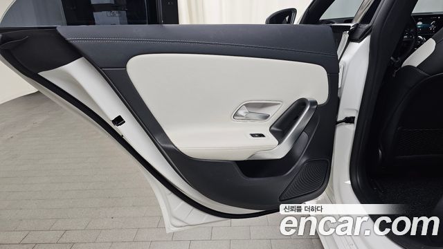 Mercedes-Benz CLA-Class 2020 — photo 15