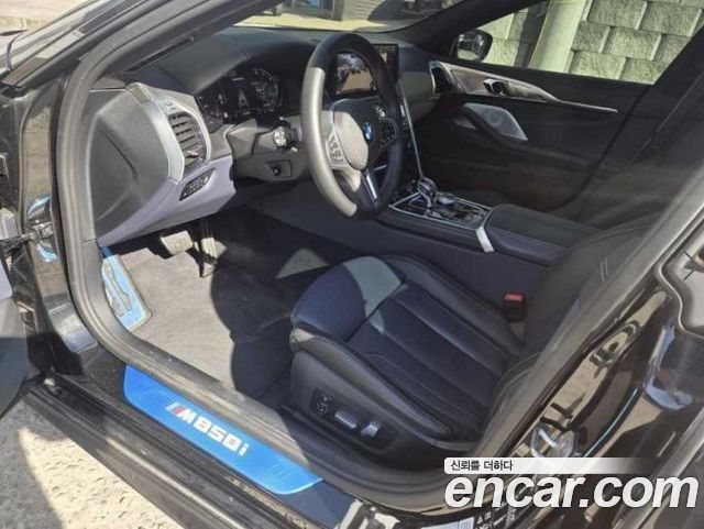 BMW 8-Series 2026 — photo 5