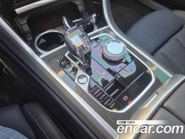BMW 8-Series 2026 — photo 8