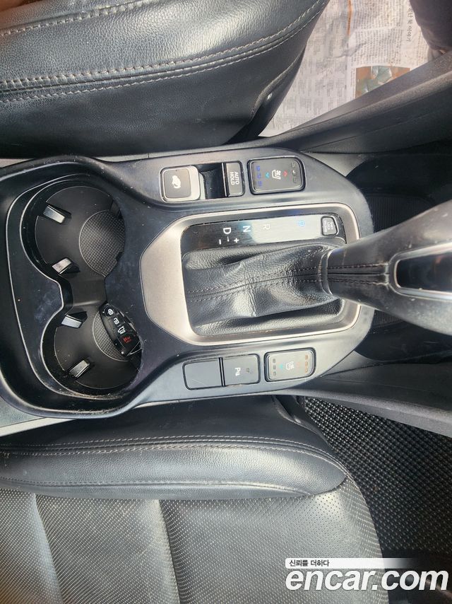Hyundai Santafe 2015 — photo 9