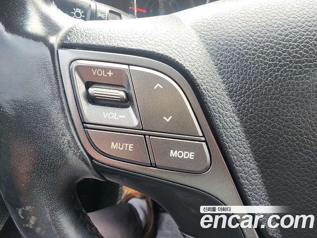 Hyundai Santafe 2015 — photo 16
