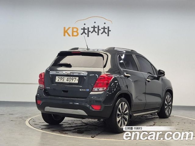 Chevrolet Korea Trax 2018 — photo 2