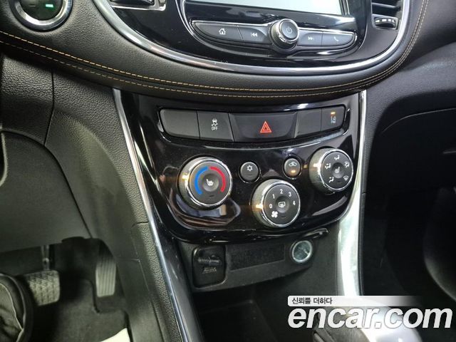 Chevrolet Korea Trax 2018 — photo 17