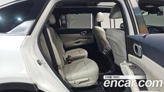 Kia Sorento 2022 — photo 17