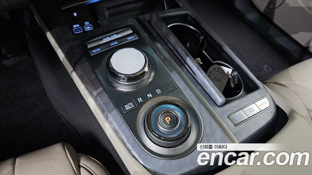 Genesis G80 2023 — photo 12