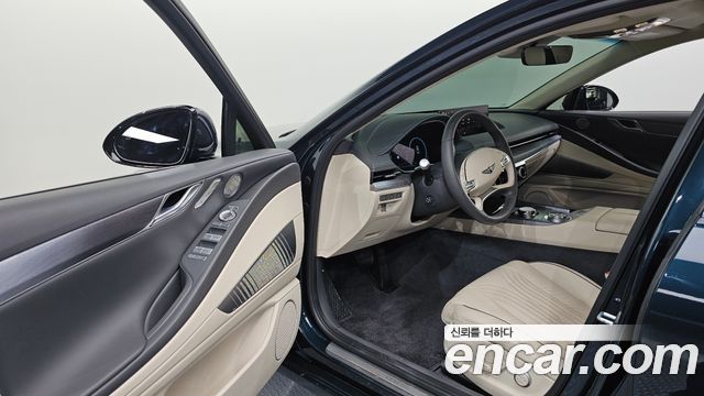 Genesis G80 2023 — photo 13