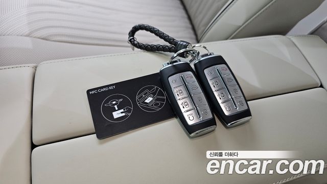 Genesis G80 2023 — photo 22