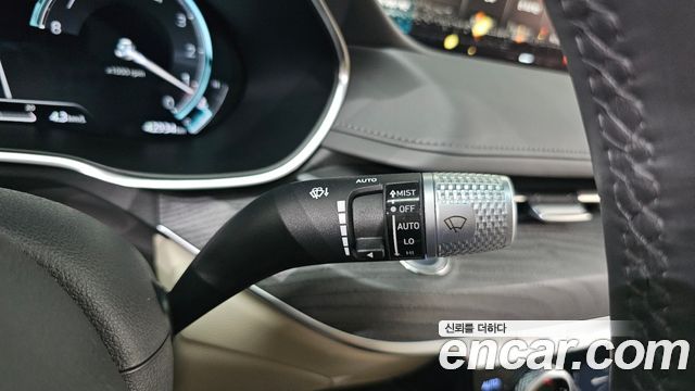 Genesis G80 2023 — photo 28