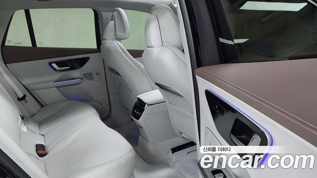 Mercedes-Benz EQE 2026 — photo 10