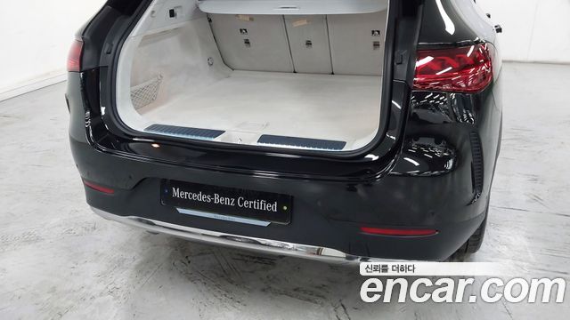 Mercedes-Benz EQE 2026 — photo 11