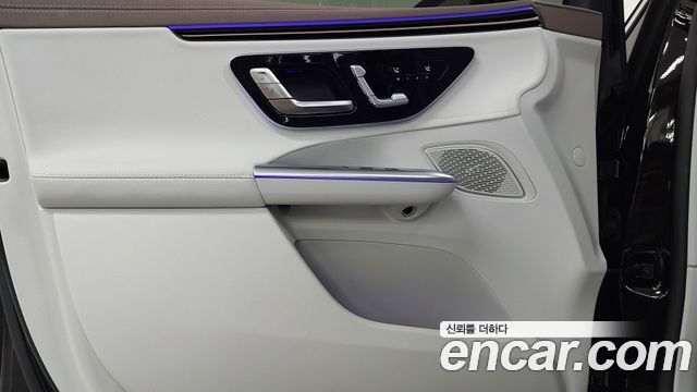 Mercedes-Benz EQE 2026 — photo 15