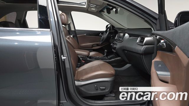 Kia Sorento 2016 — photo 16