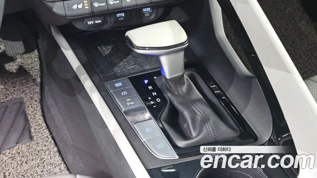 Hyundai AVANTE 2022 — photo 9