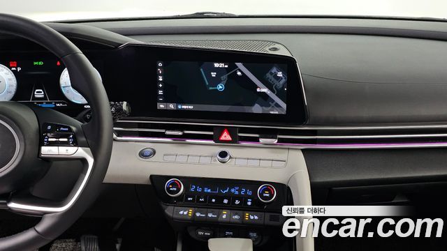 Hyundai AVANTE 2022 — photo 14