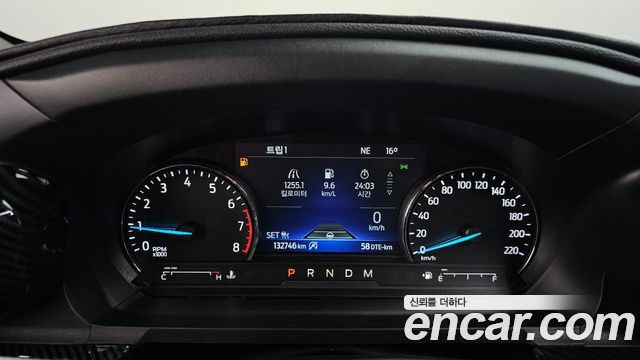 Ford Explorer 2020 — photo 11