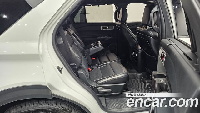 Ford Explorer 2020 — photo 17
