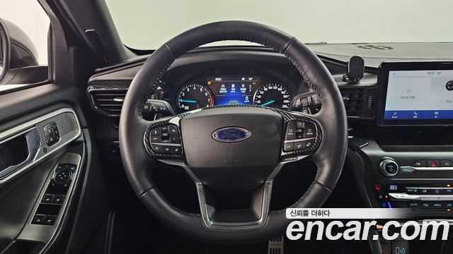 Ford Explorer 2020 — photo 19