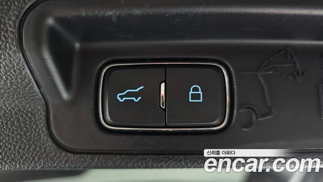 Ford Explorer 2020 — photo 24