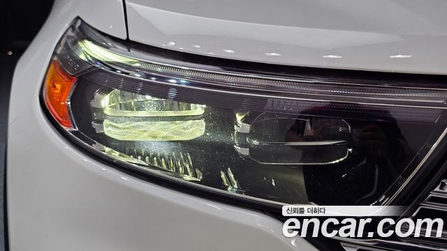 Ford Explorer 2020 — photo 8