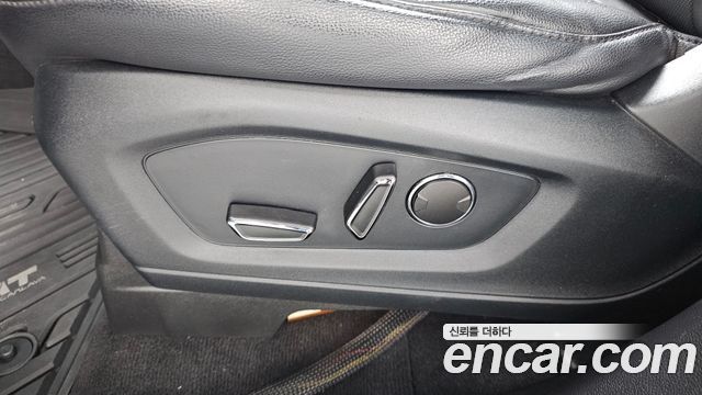 Ford Explorer 2020 — photo 30