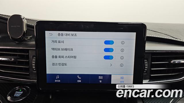 Ford Explorer 2020 — photo 33