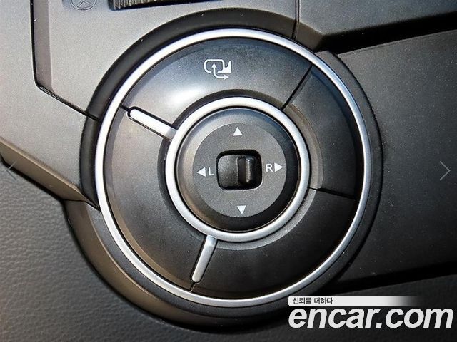 KG Mobility KORANDO 2013 — photo 12