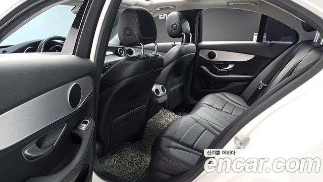 Mercedes-Benz C-Class 2015 — photo 11