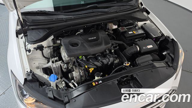 Hyundai AVANTE 2017 — photo 6