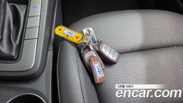 Hyundai AVANTE 2017 — photo 22