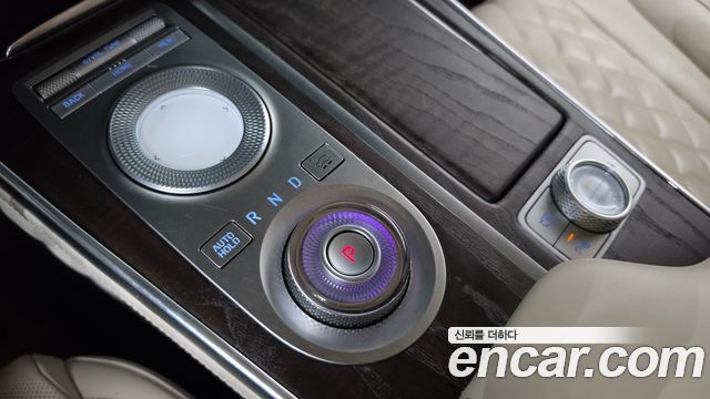 Genesis GV80 2021 — photo 12